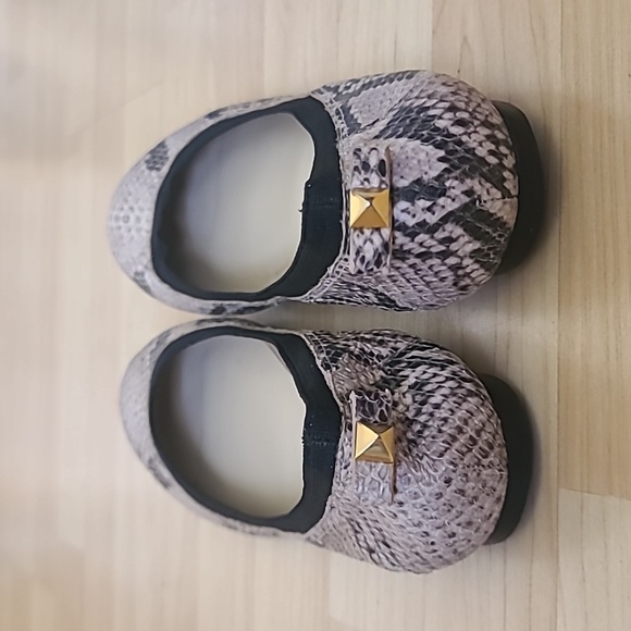 Kate Spade Snakeskin Taffy Studded Ballet Flats Slip-On Size 8.5 - Picture 5 of 9